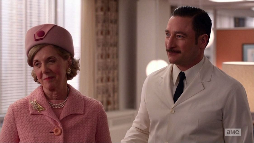 02_manolo_mrs_campbell.png